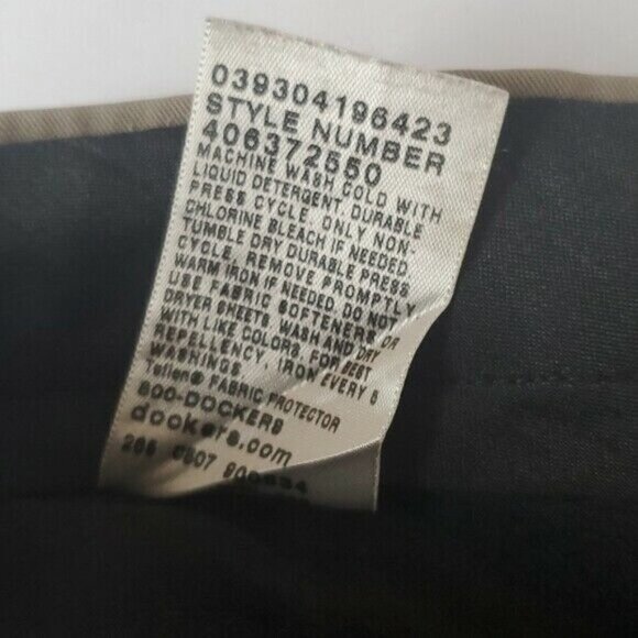 DOCKERS Men's Tan Pleated Khakis Chino Relaxed Fit Straight Leg Pants Size 34x34 - Picture 8 of 10